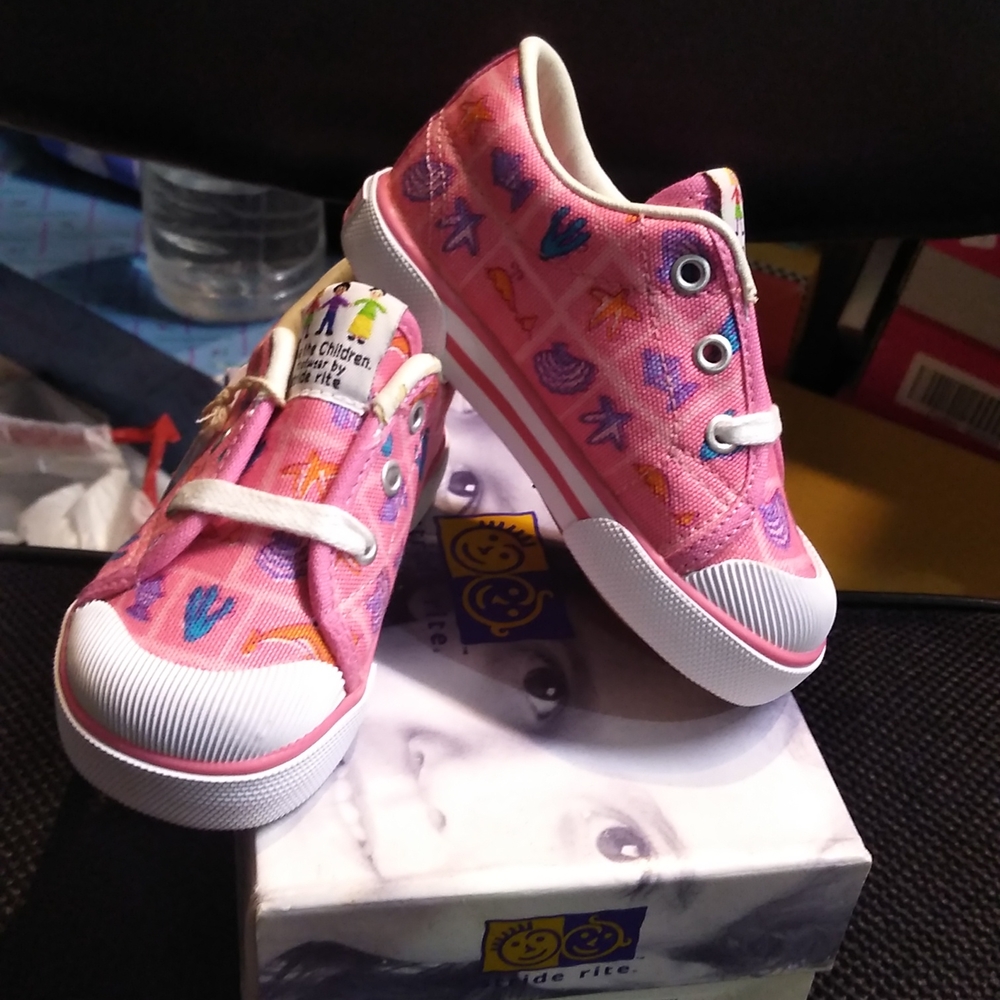Vintage Stride Rite Save The Children Shoe
